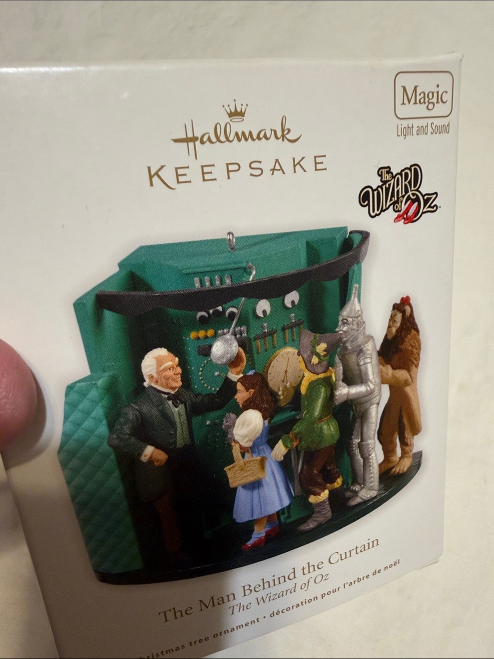 Hallmark Keepsake The Wizard of Oz Green and Silver Figurine Ornament